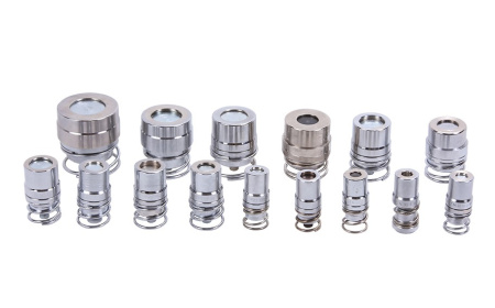 Матрица для квадратных пуговиц для ручного пресса 28'